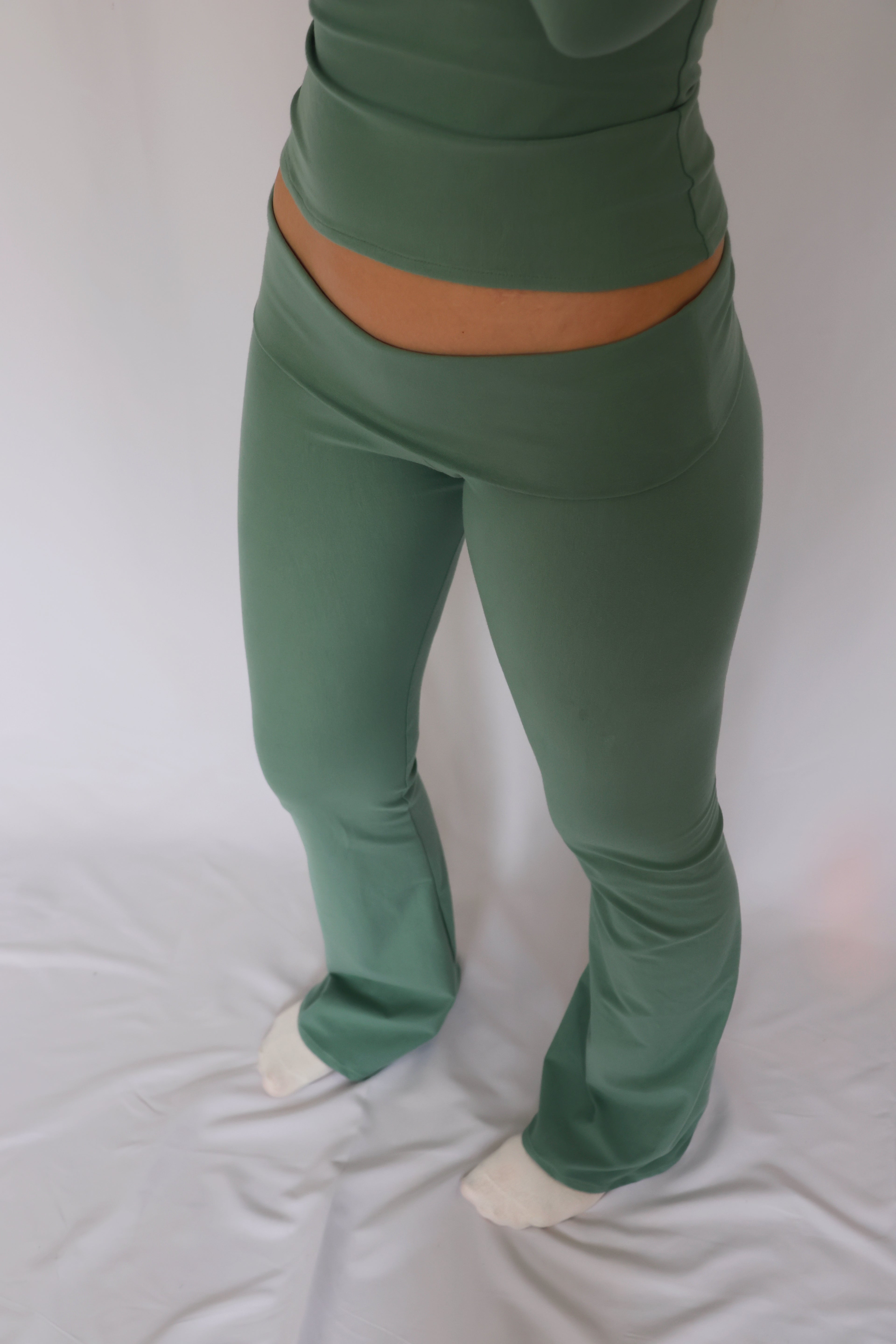 Low waist flare fold over pants - Sage