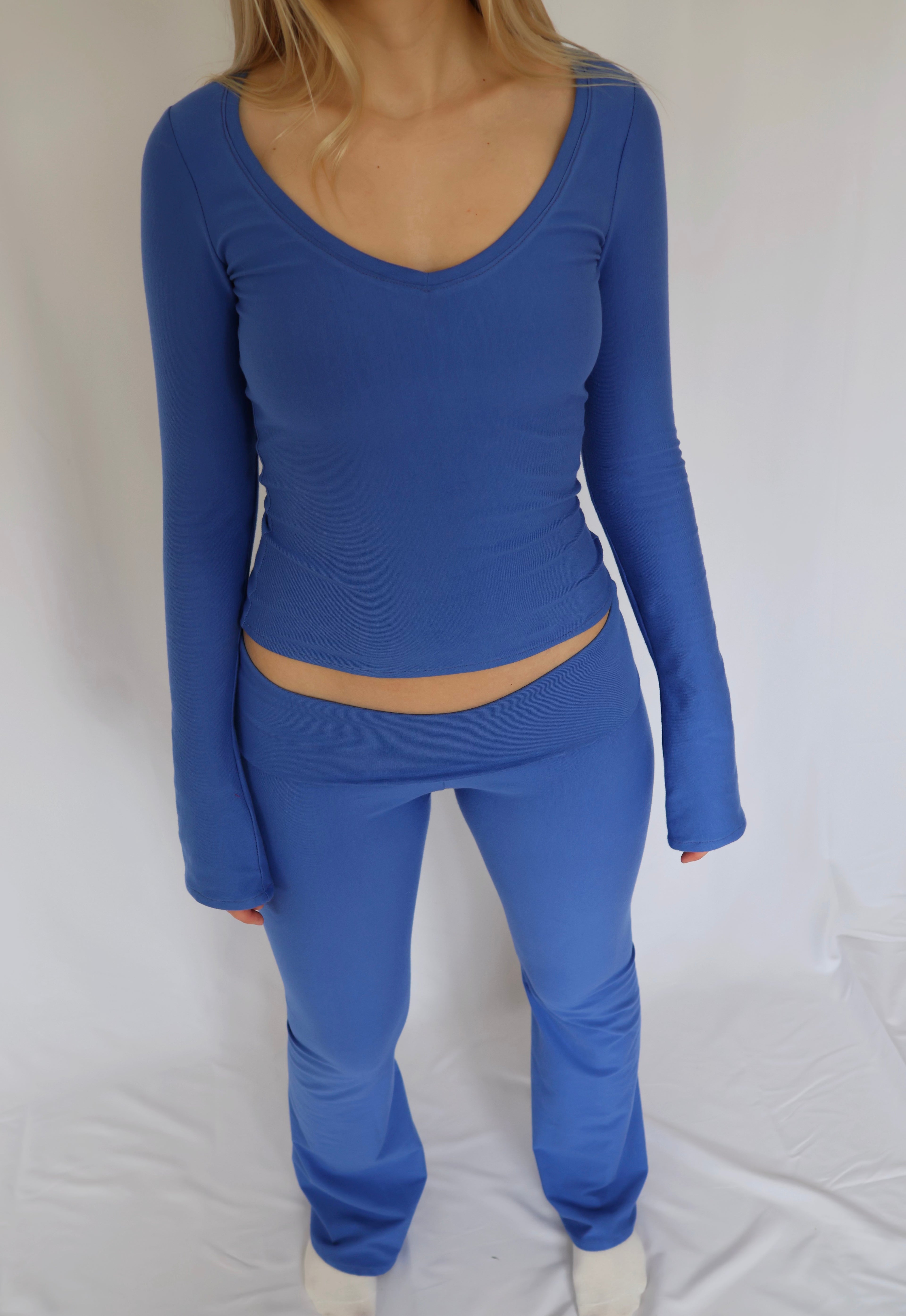 V-neck shirt - Ocean